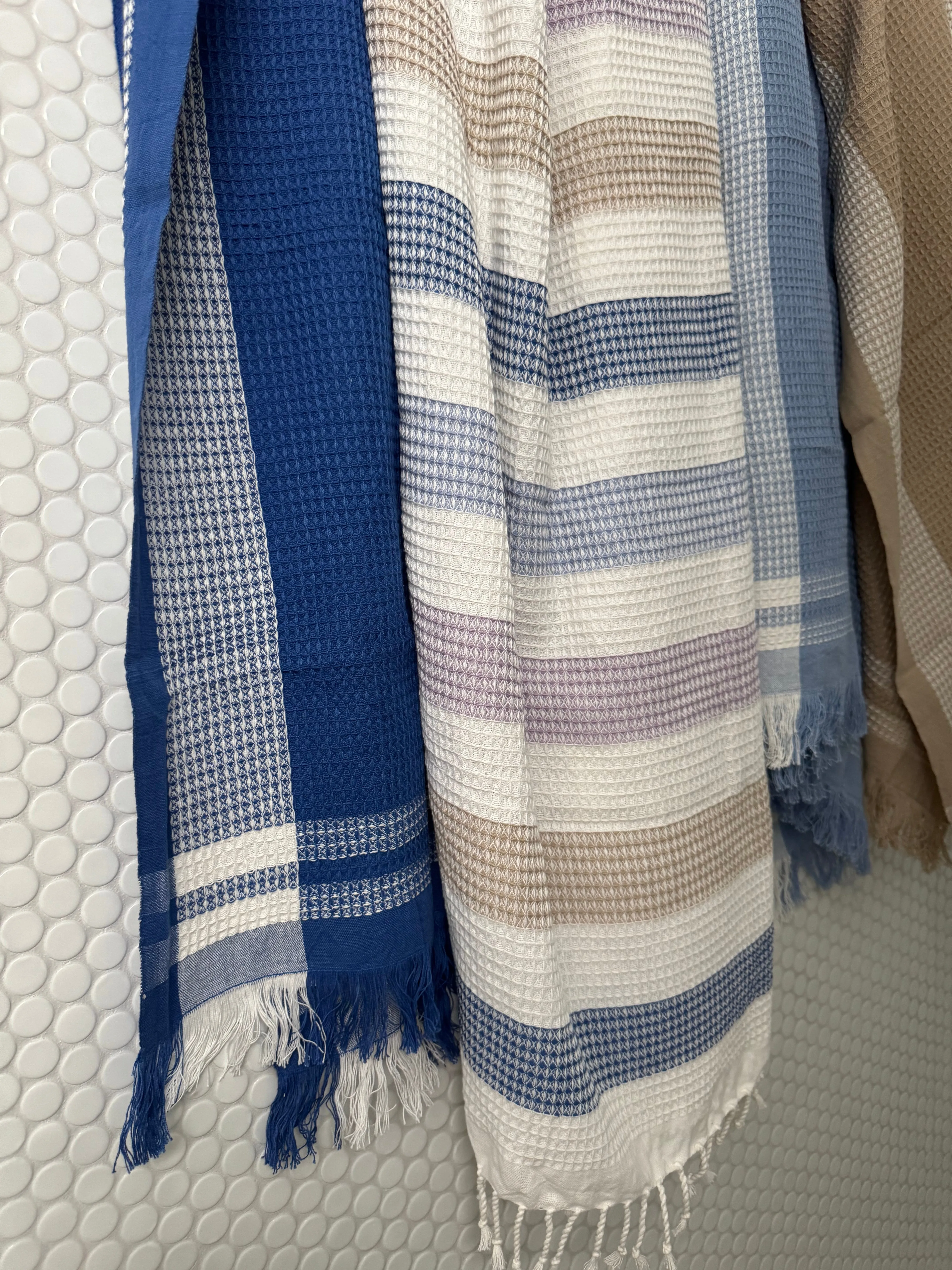 Periwinkle Border Waffle Towel
